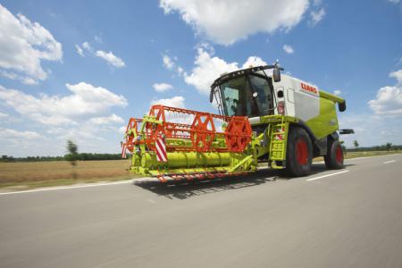 Klappbares Schneidewerk für den Straßentransport