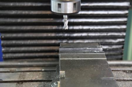 Backenfutter unverzichtbar für die Arbeit mit Bohrer und Drehmaschine